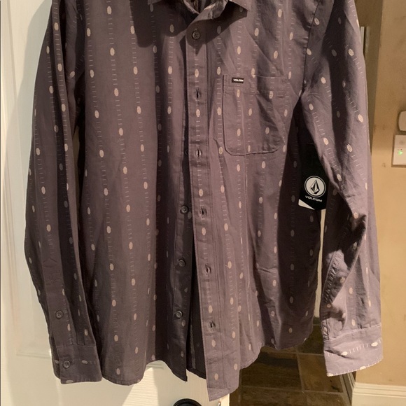 Volcom collared shirt - Picture 8 of 8